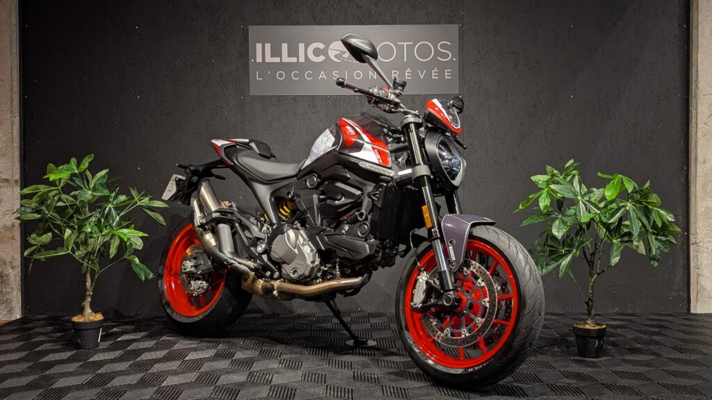 Ducati Monster 937 A2 d’occasion vendue par IllicoMotos à Trelins (42) – moto naked sportive, révisée et prête à rouler