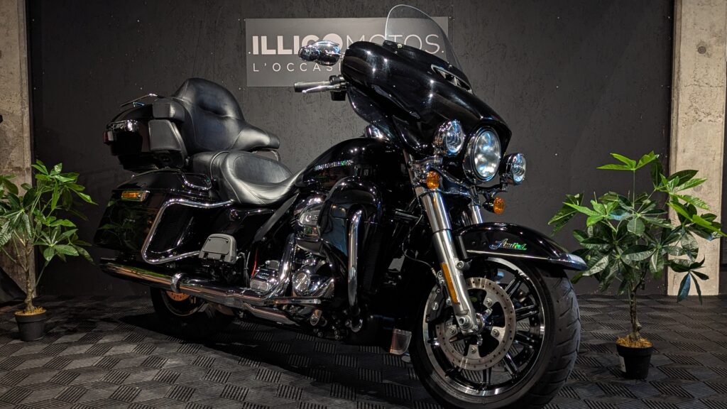 Harley-Davidson Electra Glide Ultra Limited d’occasion à vendre chez IllicoMotos à Trelins (42) – moto touring custom, révisée et prête à rouler