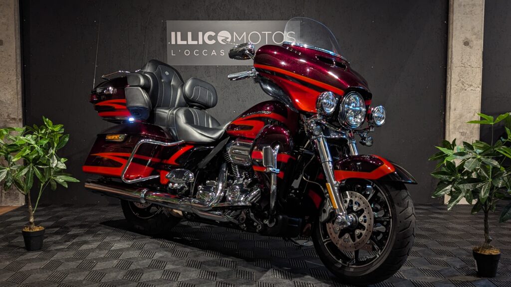 Harley Davidson Electra Glide CVO d’occasion vendue par IllicoMotos à Trelins (42) – moto touring custom, révisée et prête à rouler