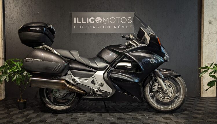 Moto Honda ST1300 Pan European d’occasion pas chère à vendre chez IllicoMotos à Trelins – moto GT confortable, révisée et prête à rouler