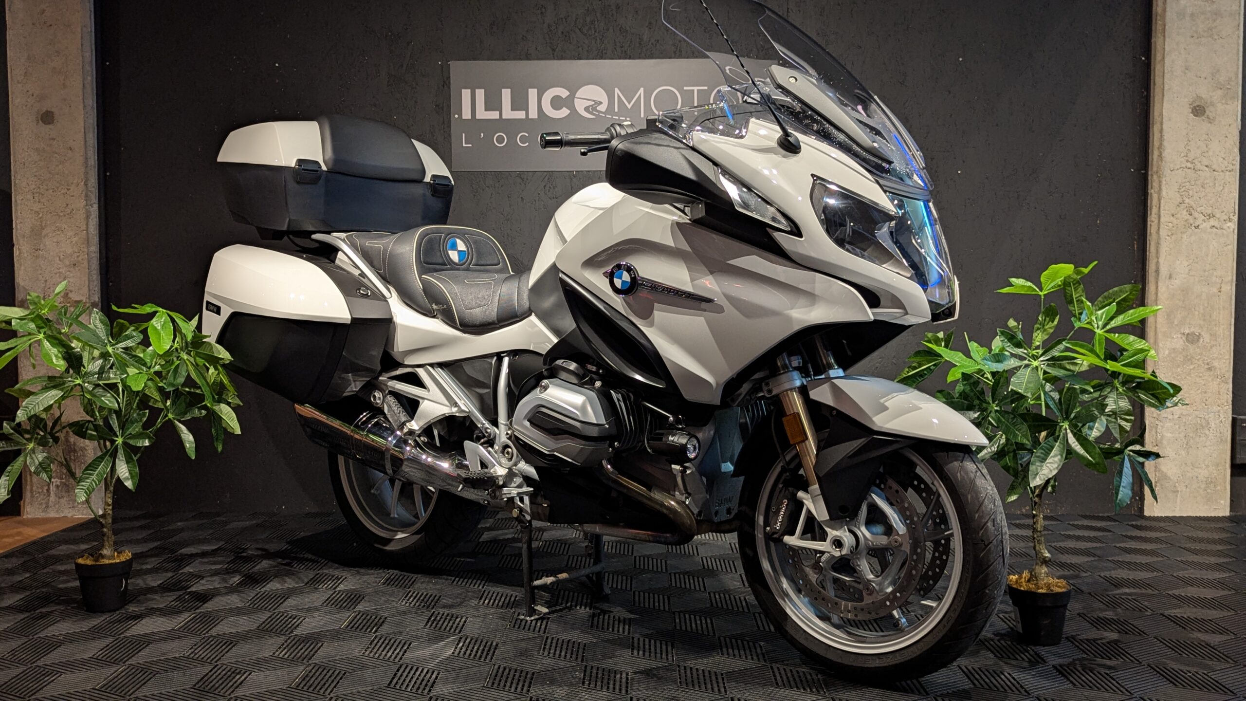 BMW R1200RT d’occasion vendue. par IllicoMotos à Trelins – moto GT confortable, pas chère, révisée et prête à rouler